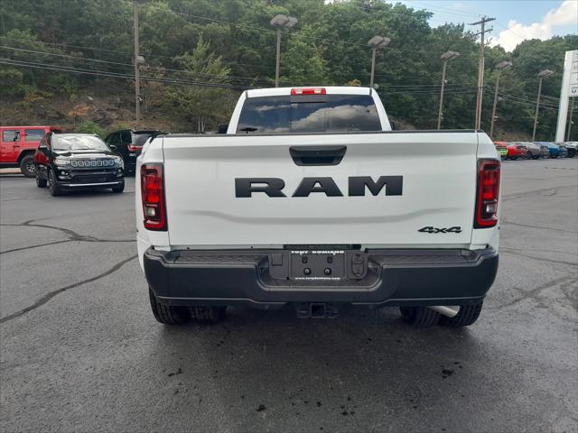 2025 Ram 3500 Tradesman Crew Cab 4x4 8' Box