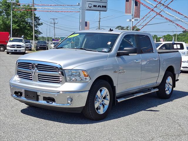 2017 RAM 1500 Big Horn Crew Cab 4x4 57 Box
