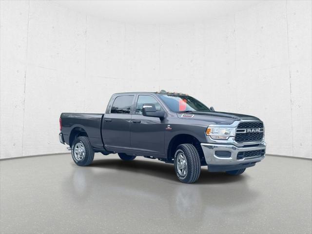 2024 RAM 2500 Tradesman Crew Cab 4x4 64 Box