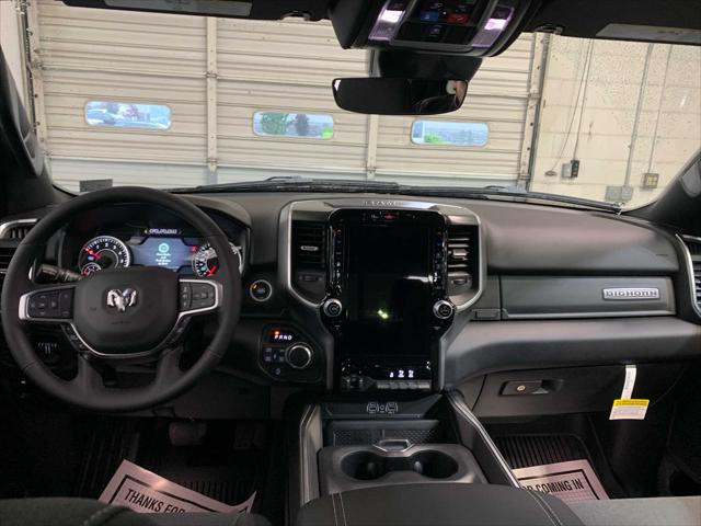 2025 RAM Ram 1500 RAM 1500 BIG HORN CREW CAB 4X4 64 BOX