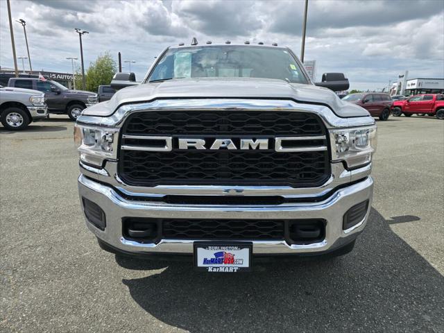 2022 RAM 3500 Tradesman Crew Cab 4x4 8 Box