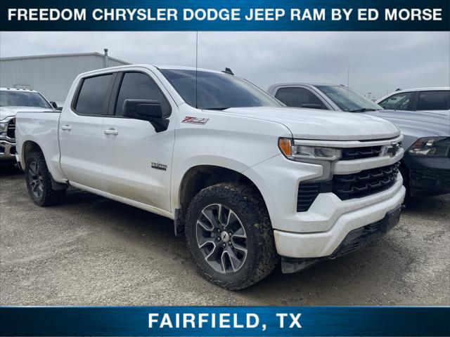 2022 Chevrolet Silverado 1500 4WD Crew Cab Short Bed RST