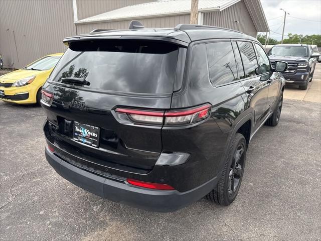 2022 Jeep Grand Cherokee L Altitude 4x4 2022 Jeep Grand Cherokee L Altitude 4x4