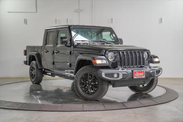 2023 Jeep Gladiator Sport S 4x4