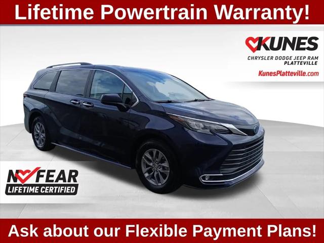 2024 Toyota Sienna XLE