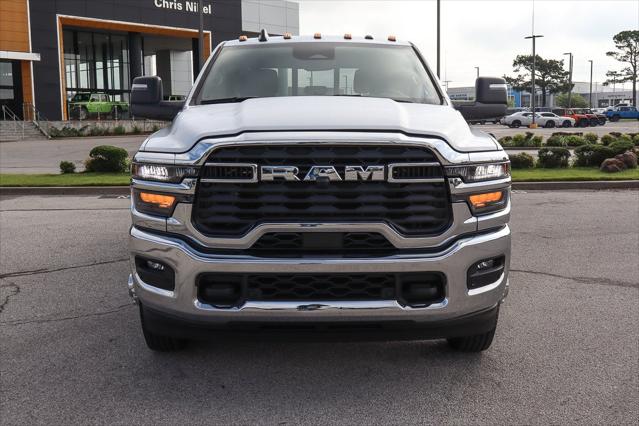 2025 RAM Ram 3500 RAM 3500 TRADESMAN CREW CAB 4X4 8 BOX