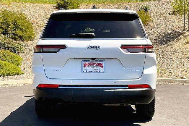 2023 Jeep Grand Cherokee L Laredo 4x4