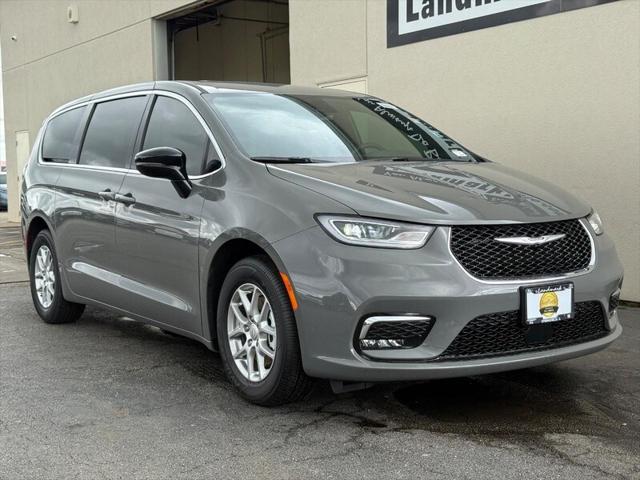2025 Chrysler Pacifica PACIFICA SELECT