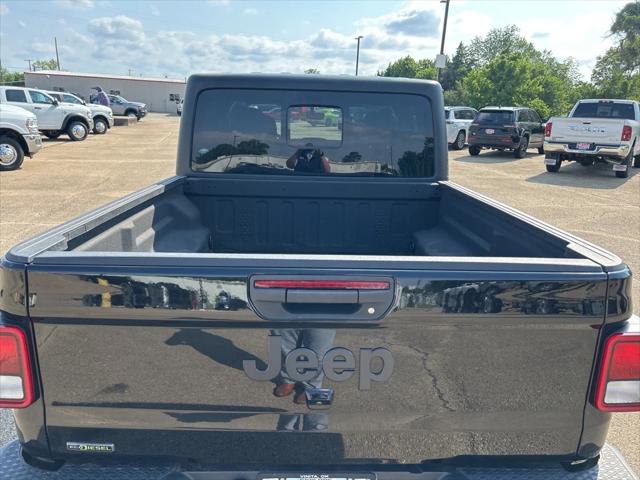 2022 Jeep Gladiator Sport S 4x4