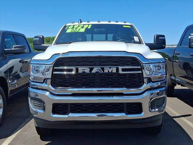 2024 RAM Ram 2500 RAM 2500 TRADESMAN CREW CAB 4X4 64 BOX