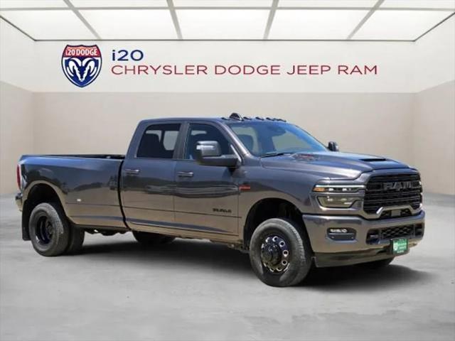 2025 RAM Ram 3500 RAM 3500 LARAMIE CREW CAB 4X4 8 BOX
