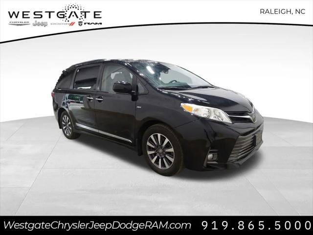 2020 Toyota Sienna XLE