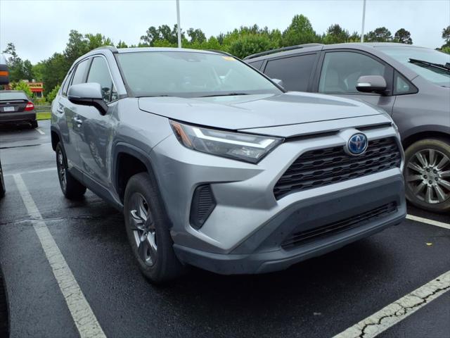 2022 Toyota RAV4 Hybrid XLE