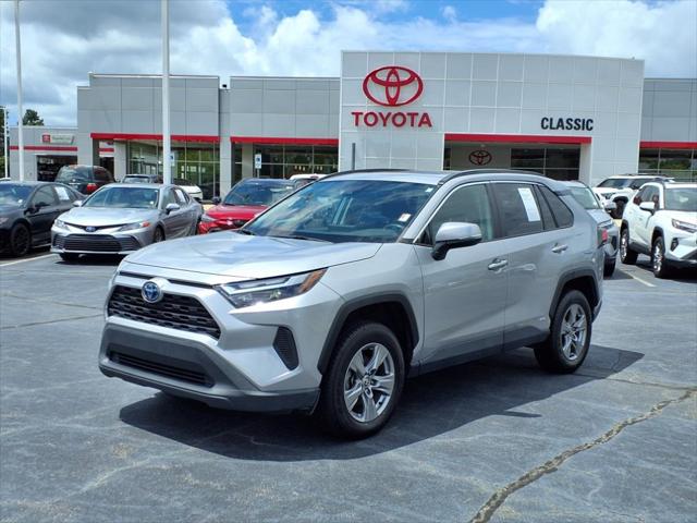2022 Toyota RAV4 Hybrid XLE