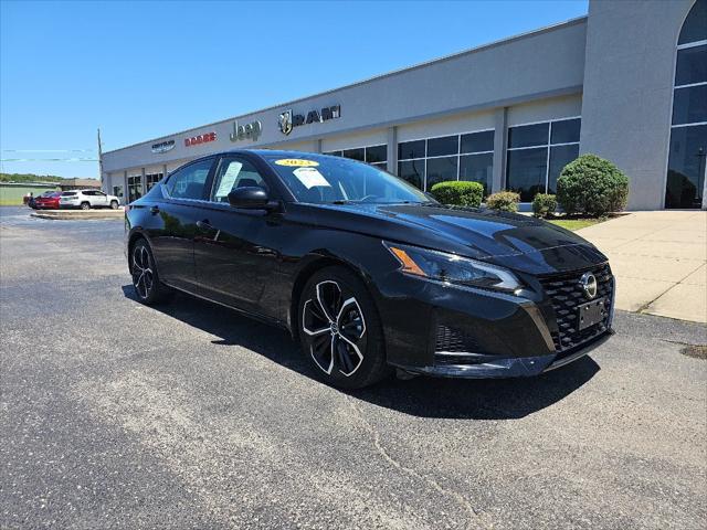 2023 Nissan Altima SR FWD