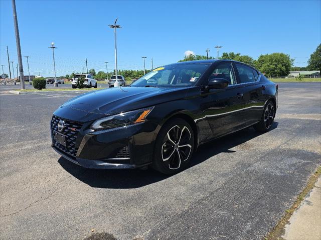 2023 Nissan Altima SR FWD