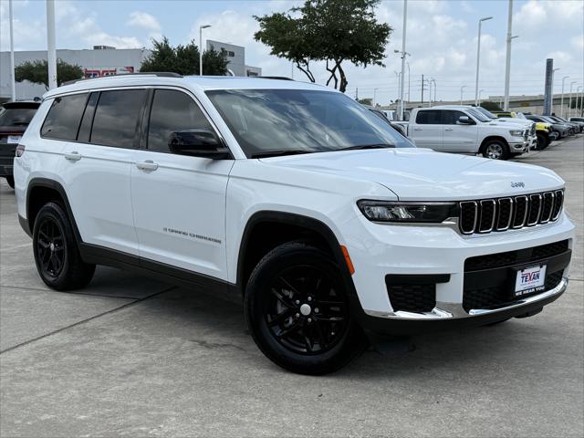 2023 Jeep Grand Cherokee L Laredo X 4x4