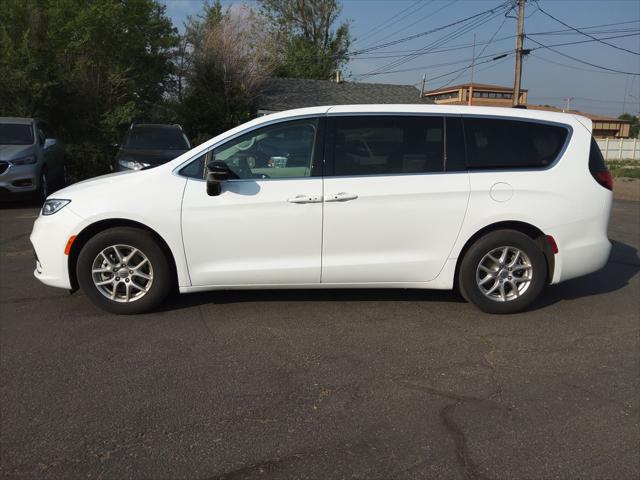 2024 Chrysler Pacifica Touring L 2024 Chrysler Pacifica Touring L