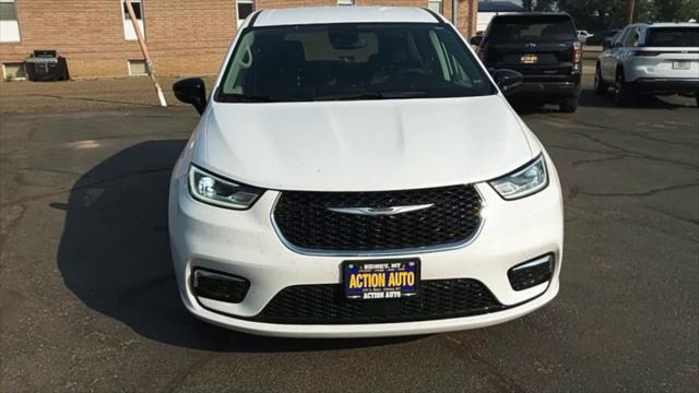 2024 Chrysler Pacifica Touring L 2024 Chrysler Pacifica Touring L