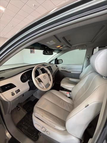 2011 Toyota Sienna Limited V6