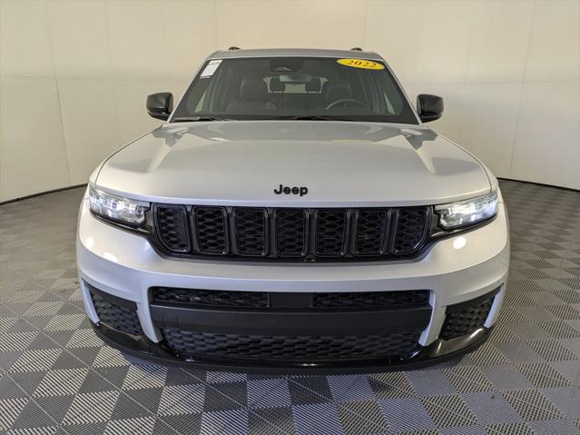 2022 Jeep Grand Cherokee L Altitude 4x2