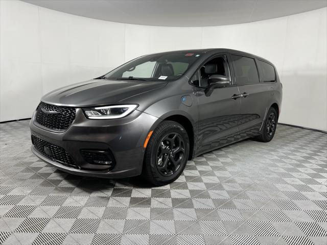 2022 Chrysler Pacifica Hybrid Limited