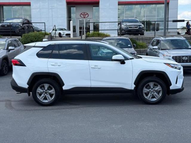 2024 Toyota RAV4 XLE 2024 Toyota RAV4 XLE