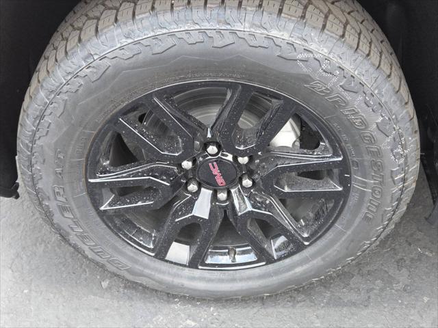 2025 GMC Sierra 1500 4WD Crew Cab Short Box Elevation with 3SB