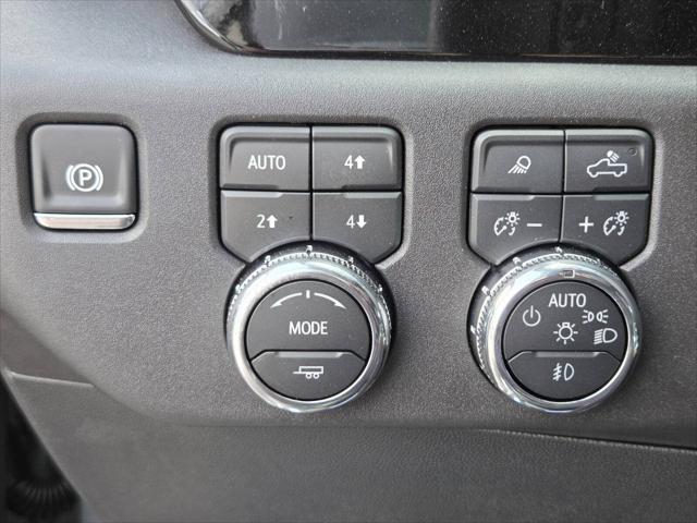 2025 GMC Sierra 1500 4WD Crew Cab Short Box Elevation with 3SB