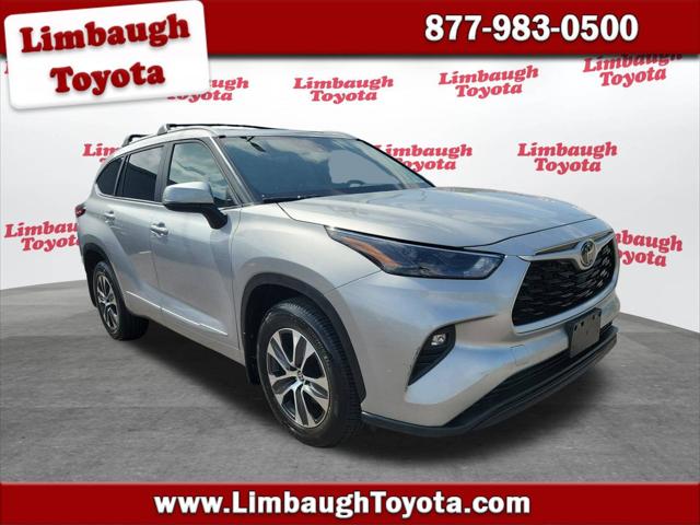 Used 2023 Toyota Highlander XLE for sale in Birmingham, AL ...