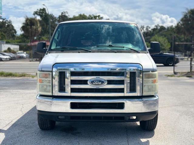 2012 Ford E-350 Super Duty XLT