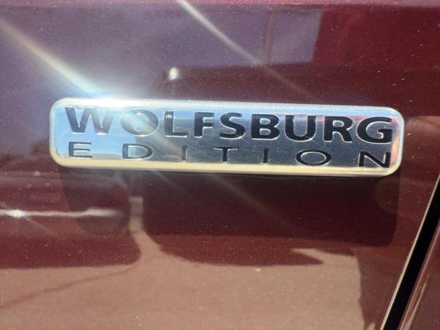 2014 Volkswagen Passat 1.8T Wolfsburg Edition