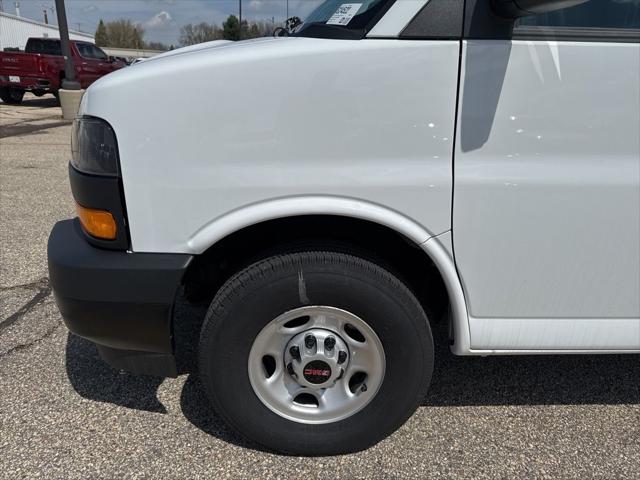 2024 GMC Savana Cargo RWD 2500 Regular Wheelbase Work Van