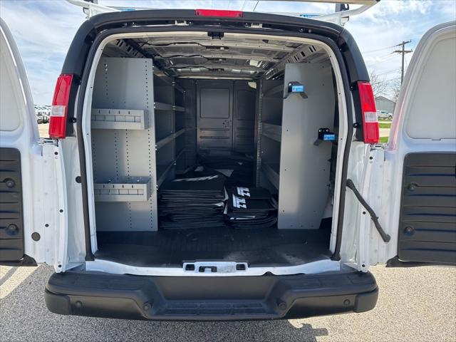 2024 GMC Savana Cargo RWD 2500 Regular Wheelbase Work Van