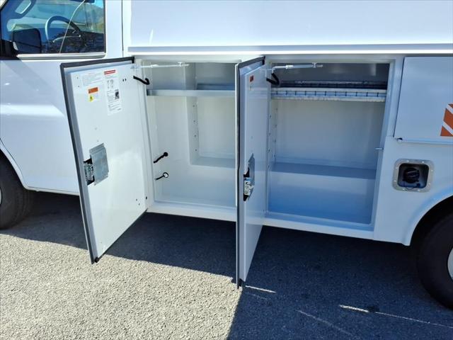 2025 Chevrolet Express Cutaway Work Van