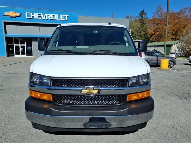 2025 Chevrolet Express Cutaway Work Van