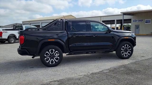 2025 GMC Canyon 4WD AT4