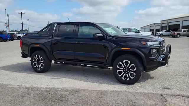 2025 GMC Canyon 4WD AT4