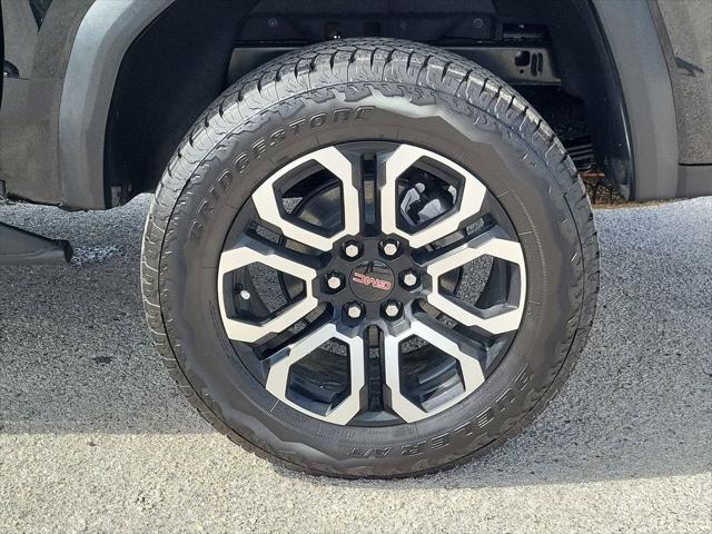 2025 GMC Canyon 4WD AT4