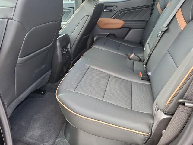 2025 GMC Canyon 4WD AT4
