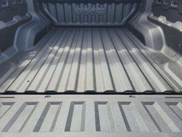 2025 GMC Canyon 4WD AT4
