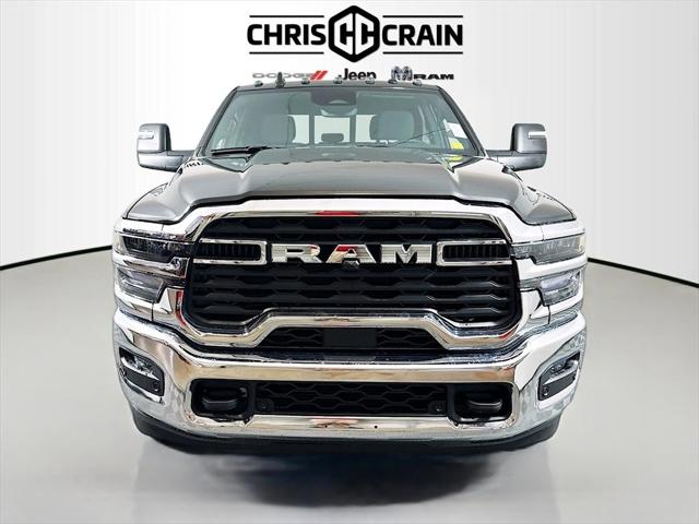 2025 RAM Ram 3500 RAM 3500 TRADESMAN CREW CAB 4X4 8 BOX