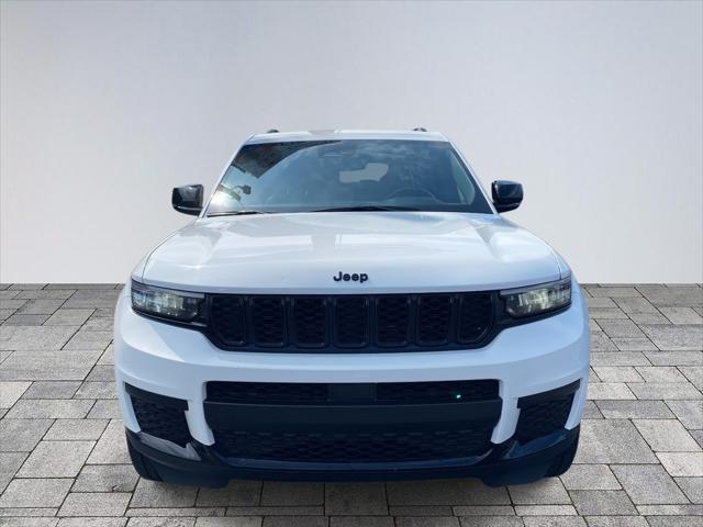 2022 Jeep Grand Cherokee L Altitude 4x2