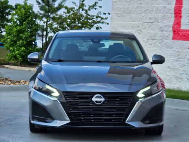 2023 Nissan Altima SL FWD