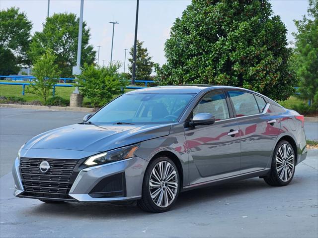 2023 Nissan Altima SL FWD