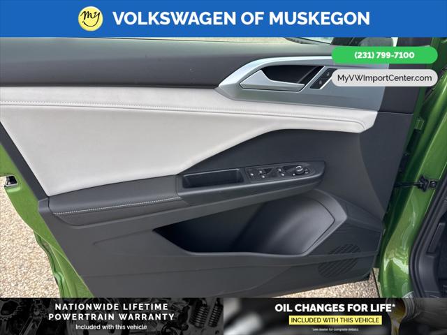 2025 Volkswagen Taos 1.5T SE