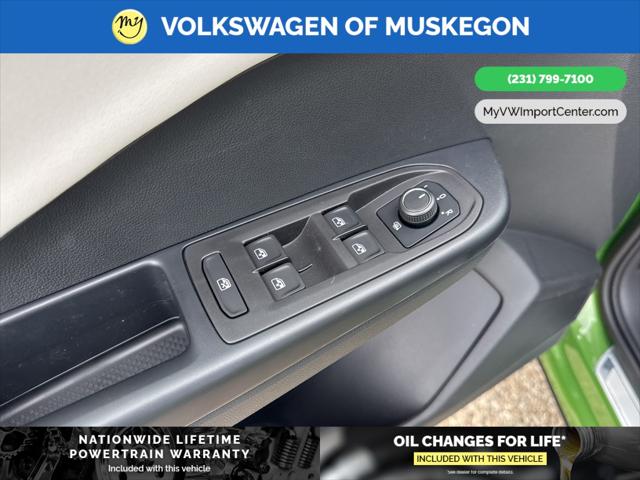 2025 Volkswagen Taos 1.5T SE