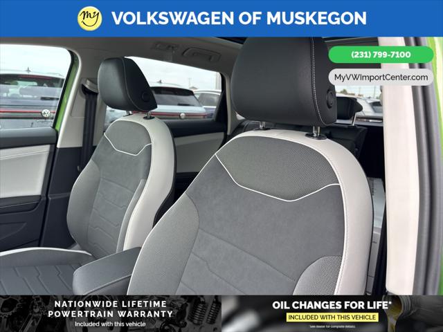 2025 Volkswagen Taos 1.5T SE