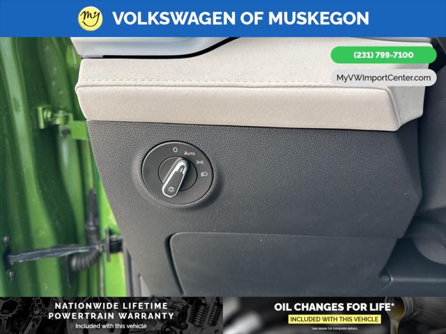 2025 Volkswagen Taos 1.5T SE