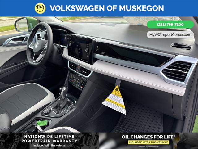 2025 Volkswagen Taos 1.5T SE